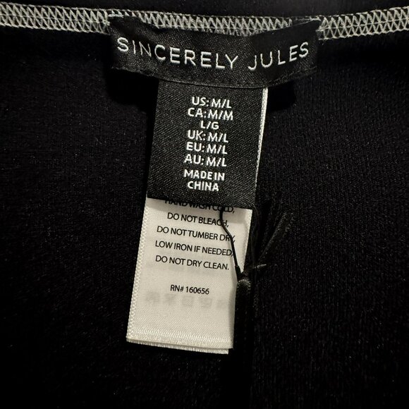 Sincerely Jules Black Cropped Top M/L Scoop Neck Long Sleeve Grunge Witchy NWT - Picture 4 of 6